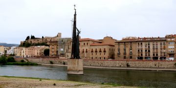 Divisió d’opinions a Tortosa després de l’anunci de la data per retirar el monument
