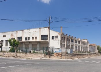 La ‘Central Lechera de Tortosa’ o la nostàlgia del Caolé