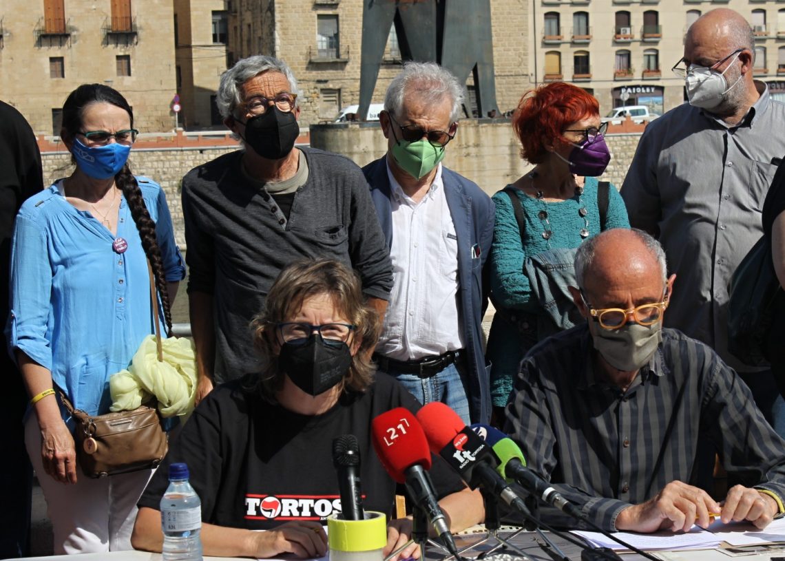 La Comissió per la Retirada de Símbols Franquistes demana agilitat i rapidesa