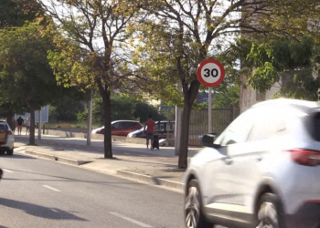 Neguit de veïns i comerciants per l’excés de velocitat a la carretera de Tortosa a Roquetes