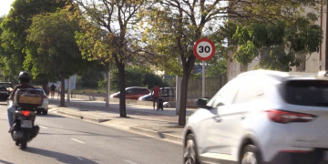 Neguit de veïns i comerciants per l’excés de velocitat a la carretera de Tortosa a Roquetes