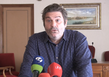 Masià (Junts) denuncia ‘il·legalitats’ en les contractacions de l’Ajuntament d’Amposta