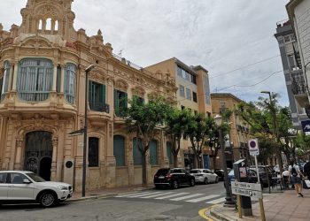 Albacar denuncia que Tortosa refarà el Cervantes mesos després de fer-hi obres