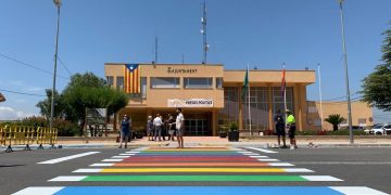 Deltebre introdueix clàusules de contractació per no discriminar persones LGTBI+