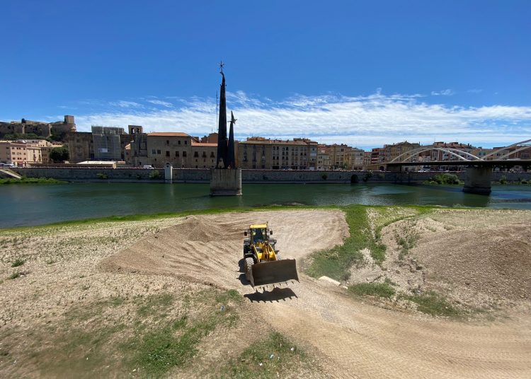 La Generalitat encara no ha comunicat a Tortosa quan desmantellarà el monument