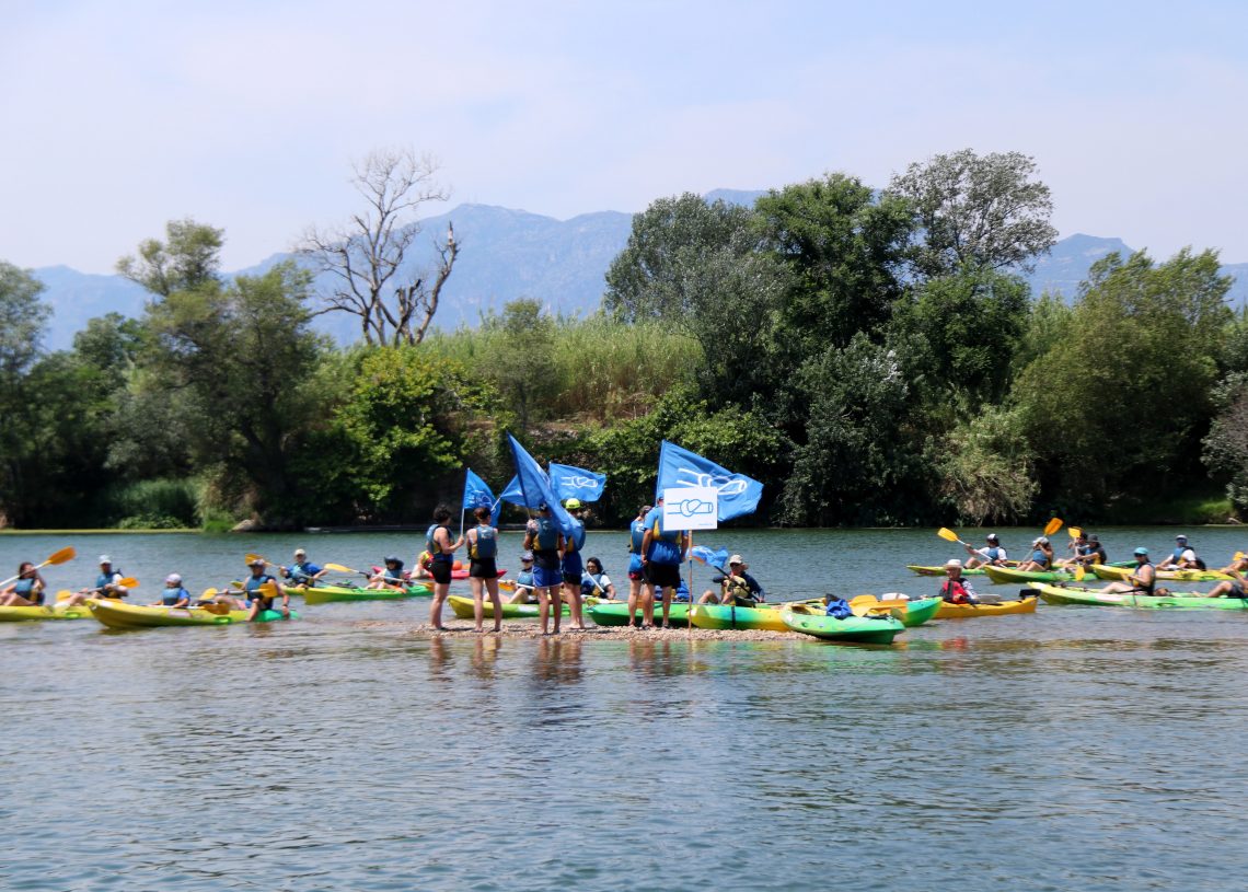 La Piraguada en Defensa de l’Ebre manté viva la lluita antitransvasament