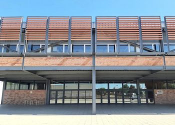 Salut trasllada el punt de vacunació poblacional d’Amposta a l’auditori municipal