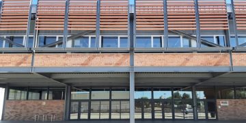 Salut trasllada el punt de vacunació poblacional d’Amposta a l’auditori municipal