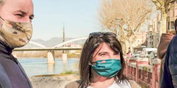 Vox, primer partit que celebra l’aturada de la retirada del monument franquista