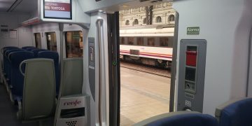 Catalunya es queda de moment al marge de la compra de 152 trens per a Rodalies