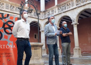 Tortosa explica els grotescos dels Reials Col·legis amb una exposició i conferències