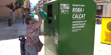 Humana recull en sis mesos 30 tones de roba usada als pobles del Baix Ebre, un 44% més