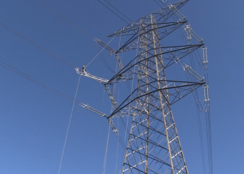 Els consells comarcals de les Terres de l’Ebre i Tarragona s’organitzen contra la nova MAT