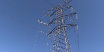 Els consells comarcals de les Terres de l’Ebre i Tarragona s’organitzen contra la nova MAT