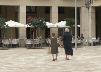Tortosa estrena la renovada plaça de l’Ajuntament després de vuit mesos d’obres