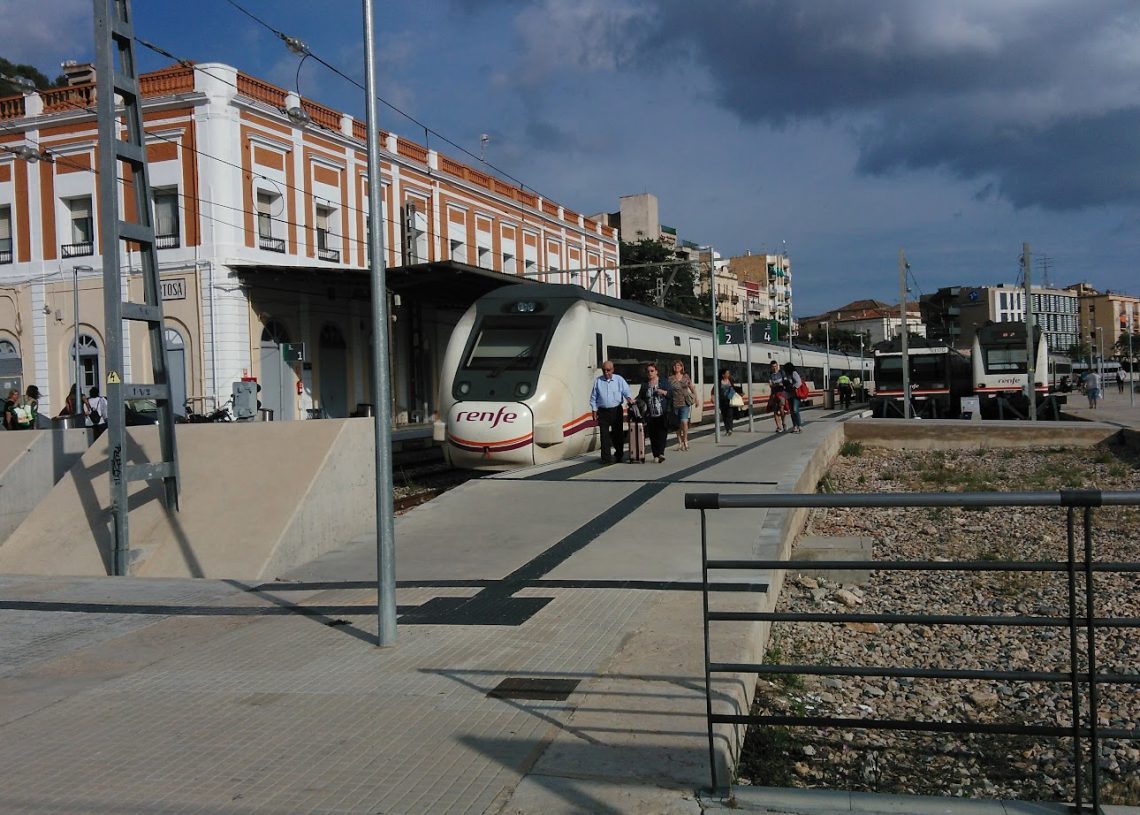 Adif anuncia obres per renovar les vies de l’estació de Tortosa i el ramal de l’Aldea
