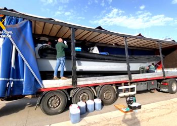 Detingut un home al Delta amb una embarcació ràpida per al narcotràfic