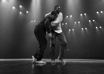 Roberto Olivan recupera l’espectacle ‘Lonely Together’ al Festival d’Art de Weimar