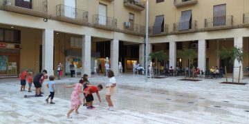 [#VÍDEO] Així són els brolladors de la renovada plaça de l’Ajuntament de Tortosa
