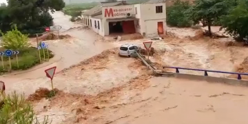 Una forta tempesta descarrega a la Ràpita, Alcanar i les Cases, amb nombrosos danys