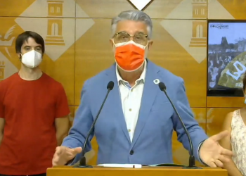 ‘Lo Ventall’, el folklore tortosí de Moreira puja a l’escenari de la plaça de l’Absis