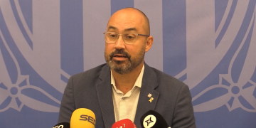 L’advocacia de l’Estat demana ara 13 i 14 anys d’inhabilitació per a Salvadó i Caparrós