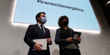El Govern promet que el nou decret llei ‘punxa la bombolla especulativa’ de les energies renovables al territori
