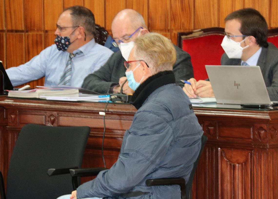 El líder de la xarxa de pornografia infantil destapada a Tortosa reconeix els fets però al·lega consentiment dels menors