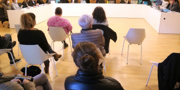 El ple de la Ràpita aprova el canvi de nom amb els vots del govern d’ERC i una regidora