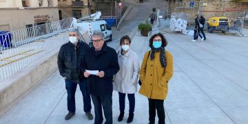 Faura exigeix la supressió de les barreres arquitectòniques de la plaça de la Catedral