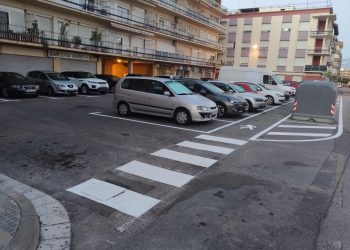 Tortosa renova la senyalització de 270 passos de vianants als barris del municipi