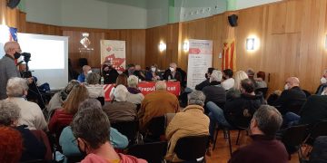 El Consell per la República i Vox, al mateix temps a la plaça del Mercat de Tortosa