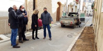 Tortosa renova les voreres dels carrers Amor i Pina, al nucli antic de Ferreries