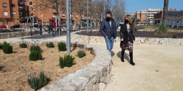 Tortosa renova la zona verda del barri del Temple, al passeig Jaume I