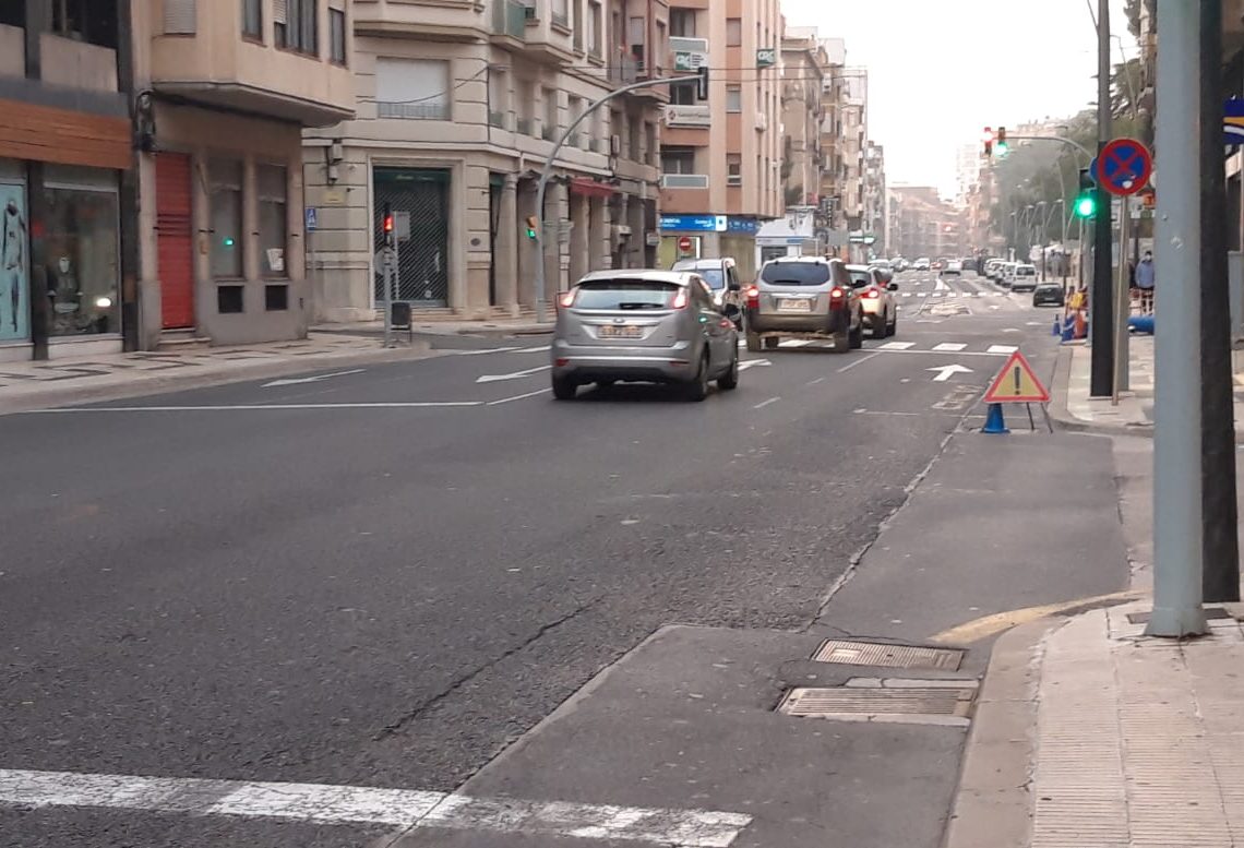 Aigües de Tortosa repara l’avaria i es reobre el trànsit a l’avinguda de la Generalitat