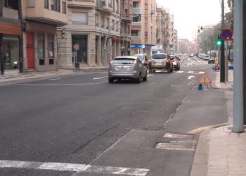 Aigües de Tortosa repara l’avaria i es reobre el trànsit a l’avinguda de la Generalitat