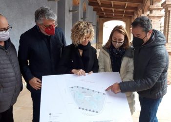 Tortosa urbanitza la plaça de l’Escorxador per completar l’entorn de la catedral