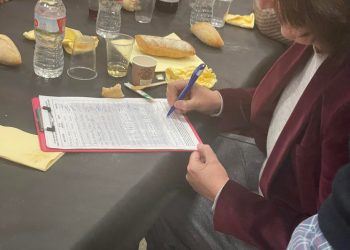 La presidenta de l’ANC signa a favor d’un nou hospital a les Terres de l’Ebre