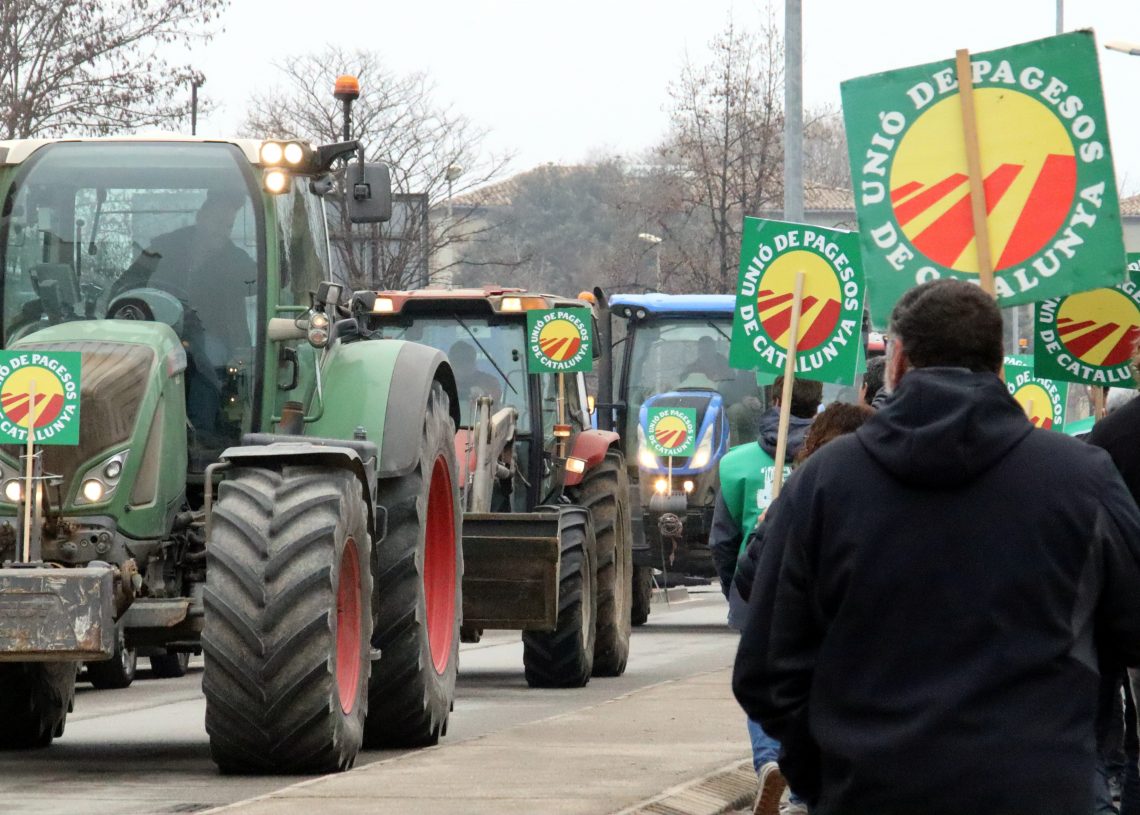 Els pagesos a la picota, l’Estat i la Generalitat ho haurien de remeiar