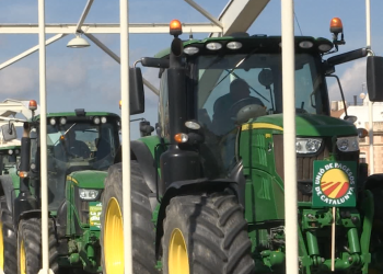 Així ha sigut la tractorada d’UP a Tortosa, amb el lema #LaPagesiaDiuProu