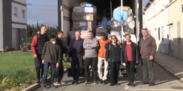 Surt de Tortosa el primer camió amb material humanitari cap a Ucraïna