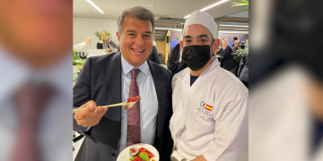 Sushi de Sukomi amb tonyina Balfegó a la llotja del Camp Nou pel Barça-Galatasaray