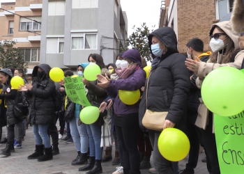 Els docents mantenen la mobilització per la vaga amb una manifestació a Amposta