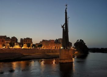 ‘De l’etern debat sobre el Monument’, per Dolors Bel