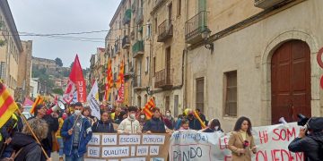 [#Vídeo] Així ha sigut la manifestació de Tortosa el segon dia de vaga a l’ensenyament