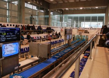 La badia dels Alfacs es reobre a la pesca, després d’estar tancada per una alga tòxica