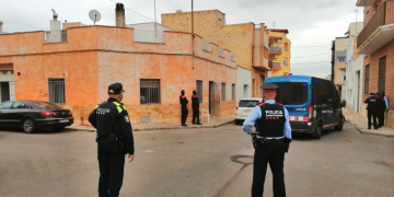 Tres detinguts arran del desmantellament d’un punt de venda de droga a Amposta