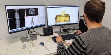 L’hospital de Tortosa simula cirurgies complexes amb el Laboratori 3D Atmosfera