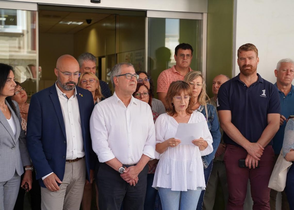 Concentració a Tortosa per la imputació de Cabezas i altres alts càrrecs de Salut