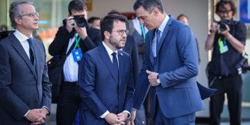 ‘Atado y bien atado’